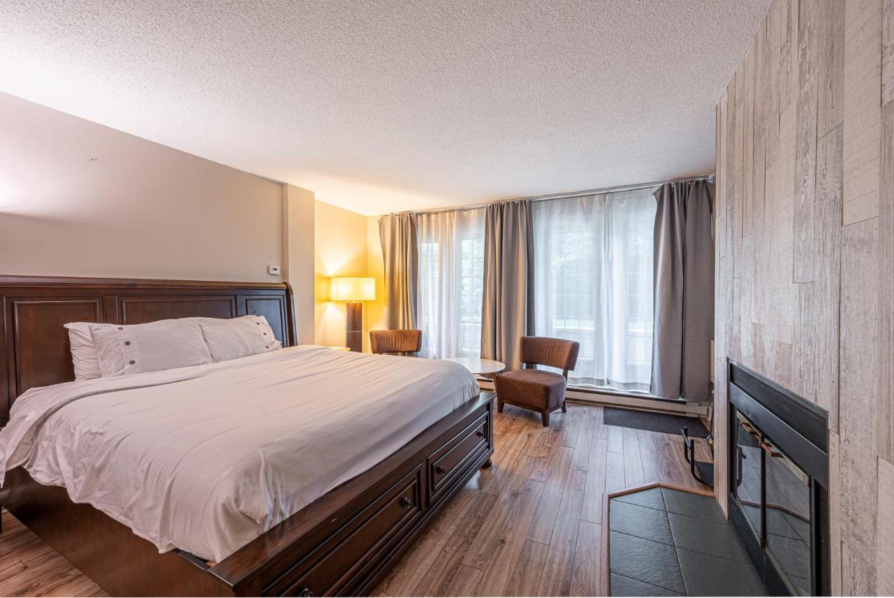 Le Domaine Chambre D'Hotel A サン・ソヴェ－ル・デ・モン エクステリア 写真