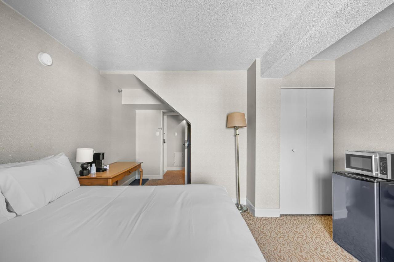 Le Domaine Chambre D'Hotel A サン・ソヴェ－ル・デ・モン エクステリア 写真