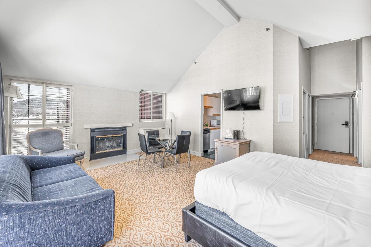 Le Domaine Chambre D'Hotel A サン・ソヴェ－ル・デ・モン エクステリア 写真