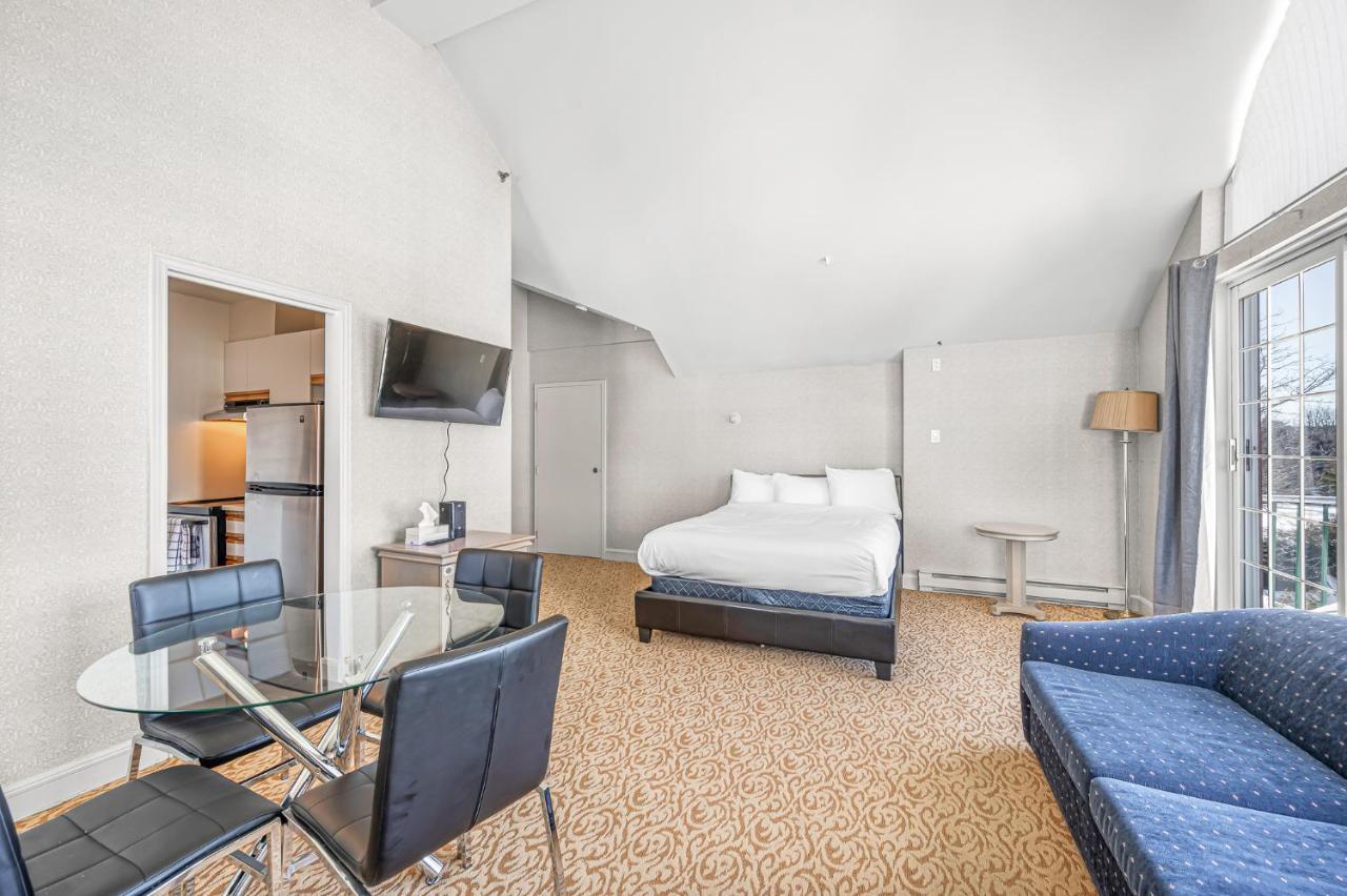 Le Domaine Chambre D'Hotel A サン・ソヴェ－ル・デ・モン エクステリア 写真
